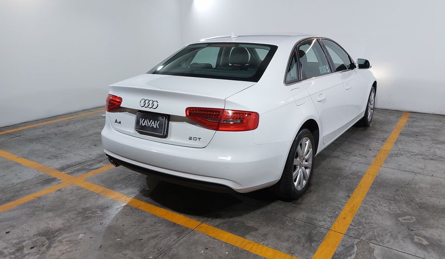 Audi A4 2.0 TFSI LUXURY MULTITRONIC Sedan 2014