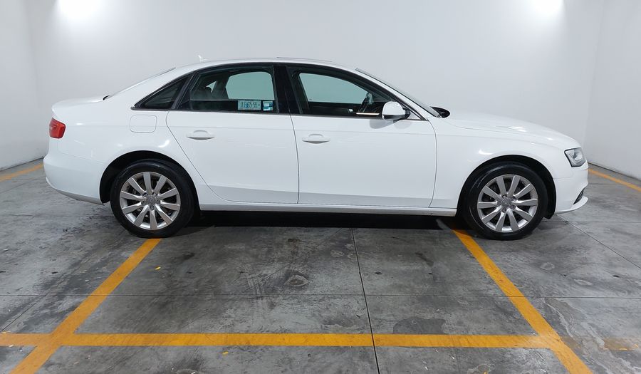 Audi A4 2.0 TFSI LUXURY MULTITRONIC Sedan 2014