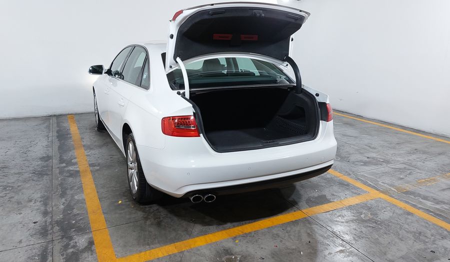 Audi A4 2.0 TFSI LUXURY MULTITRONIC Sedan 2014