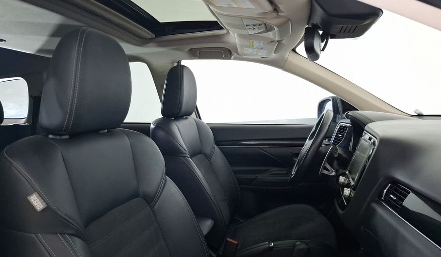 Mitsubishi Outlander 2.4 LIMITED CVT Suv 2022