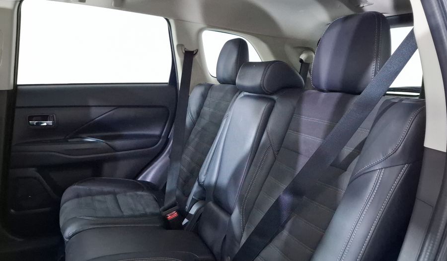 Mitsubishi Outlander 2.4 LIMITED CVT Suv 2022