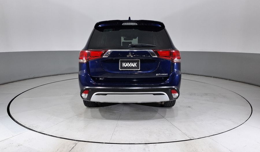 Mitsubishi Outlander 2.4 LIMITED CVT Suv 2022