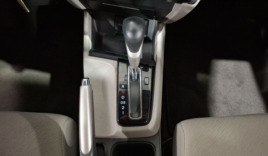 Honda Civic 1.8 LX AT 4DRS Sedan 2013