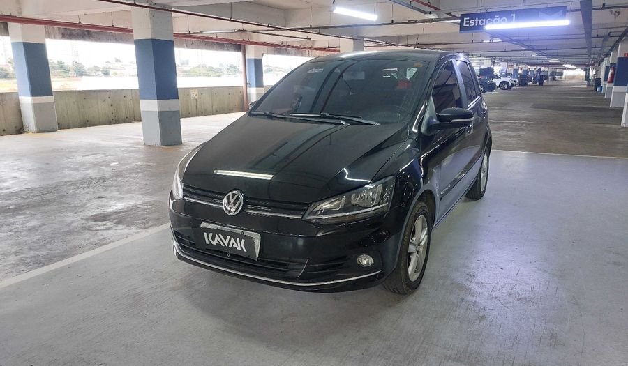 Volkswagen Fox MPI COMFORTLINE Hatchback 2016