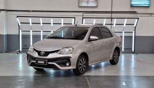 Toyota • Etios