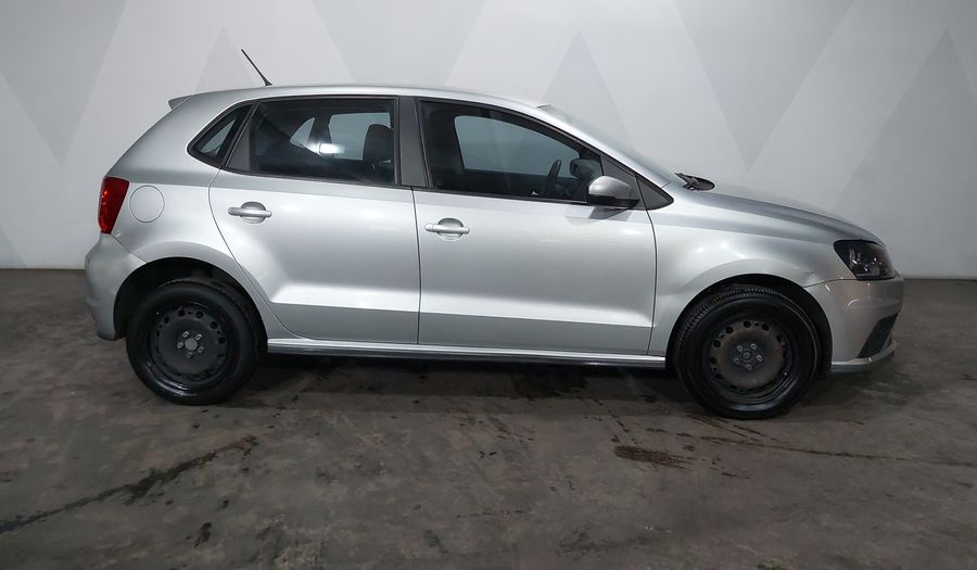 Volkswagen Polo 1.6 STARTLINE AUTO Hatchback 2020