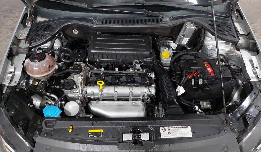 Volkswagen Polo 1.6 STARTLINE AUTO Hatchback 2020