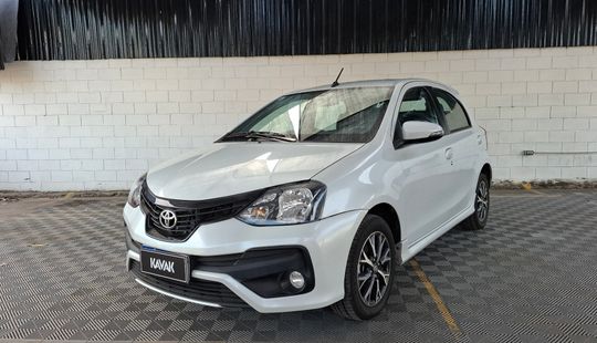 Toyota • Etios