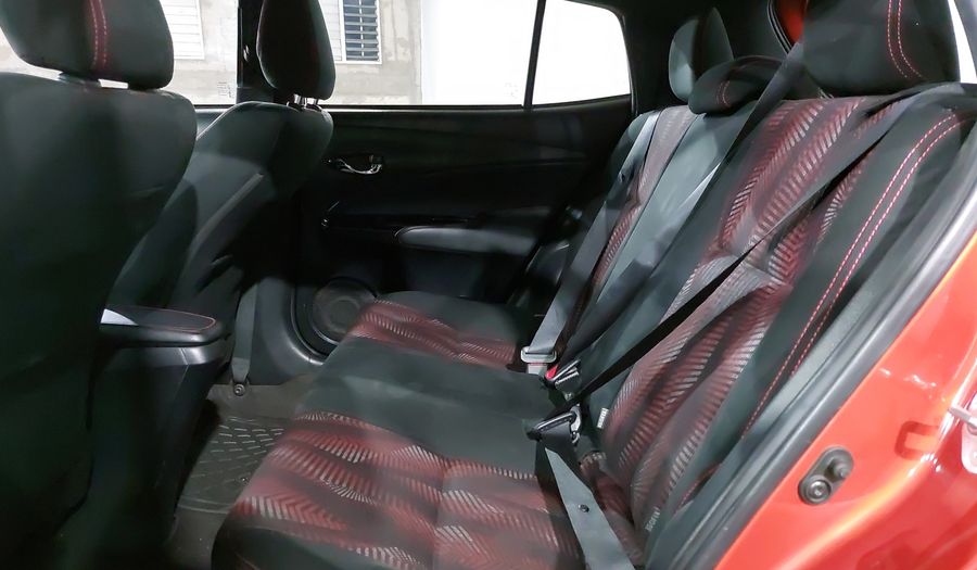 Toyota Yaris 1.5 S AUTO Hatchback 2019