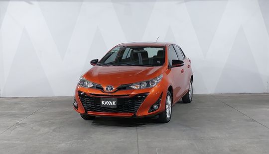 Toyota • Yaris