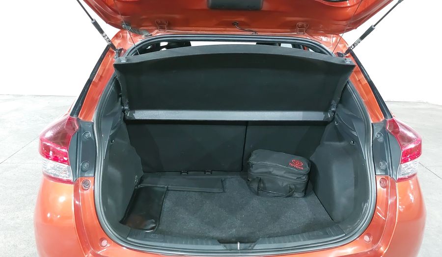Toyota Yaris 1.5 S AUTO Hatchback 2019