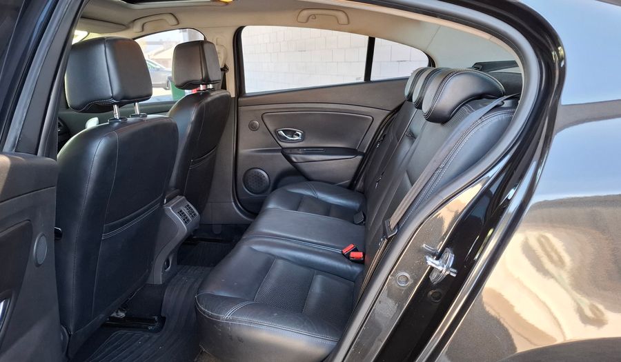 Renault Fluence 2.0 SPORT Sedan 2013