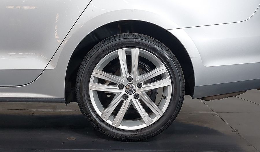 Volkswagen Jetta TSI HIGHLINE Sedan 2015