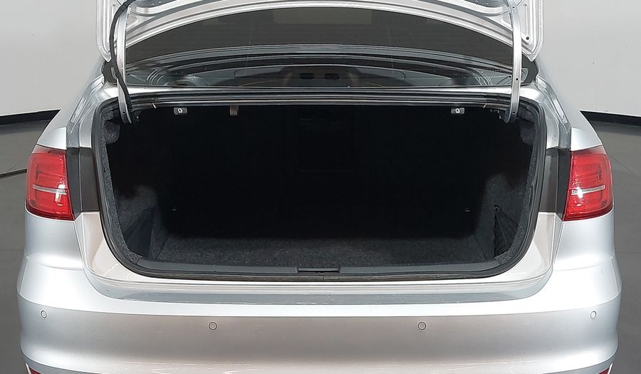 Volkswagen Jetta TSI HIGHLINE Sedan 2015