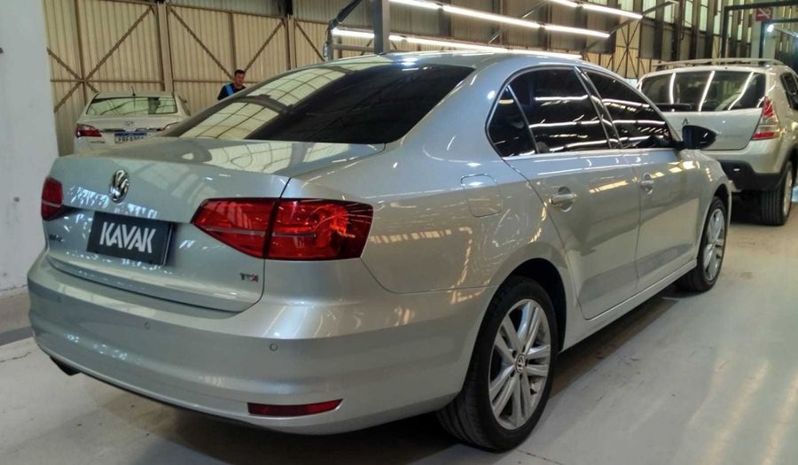 Volkswagen Jetta TSI HIGHLINE Sedan 2015