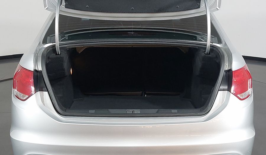Citroen C4 Lounge TENDANCE TURBO Sedan 2017