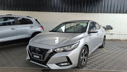 Nissan • Sentra