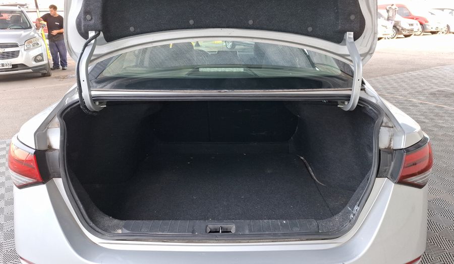 Nissan Sentra 2.0 ADVANCE Sedan 2022