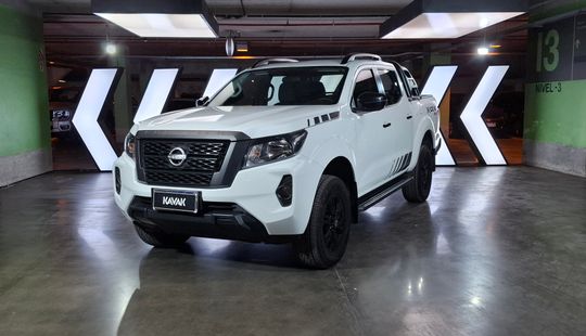 Nissan • Frontier