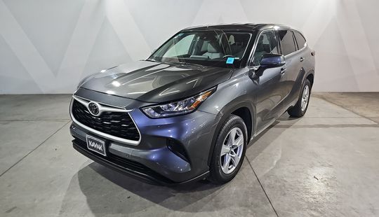 Toyota • Highlander