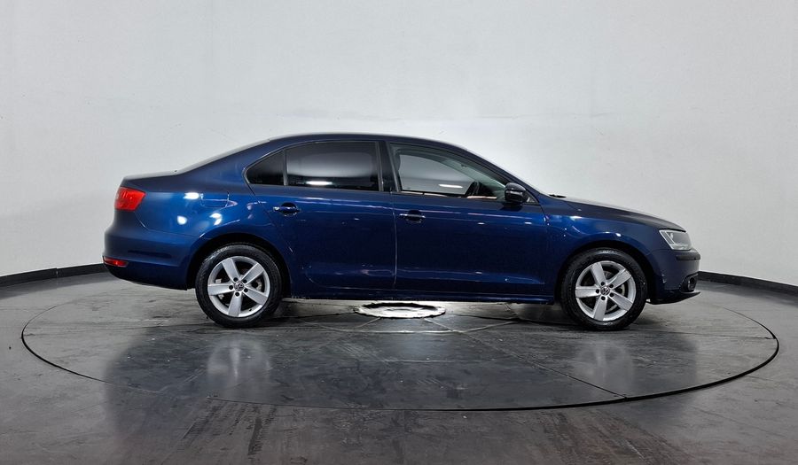 Volkswagen Vento 2.5 LUXURY Sedan 2012