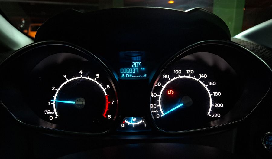 Ford Fiesta Kinetic Design 1.6 16V TITANIUM Hatchback 2019