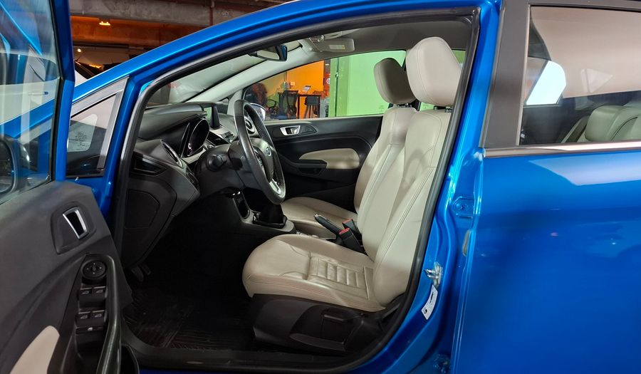 Ford Fiesta Kinetic Design 1.6 16V TITANIUM Hatchback 2019