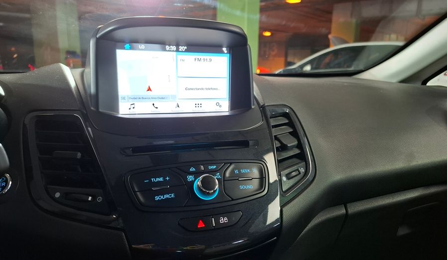 Ford Fiesta Kinetic Design 1.6 16V TITANIUM Hatchback 2019