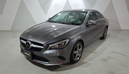 Mercedes Benz • Clase CLA