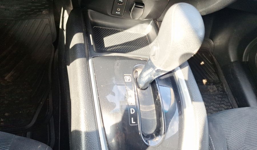 Nissan X-trail 2.5 CVT SENSE Suv 2015