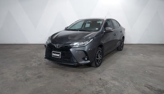 Toyota • Yaris