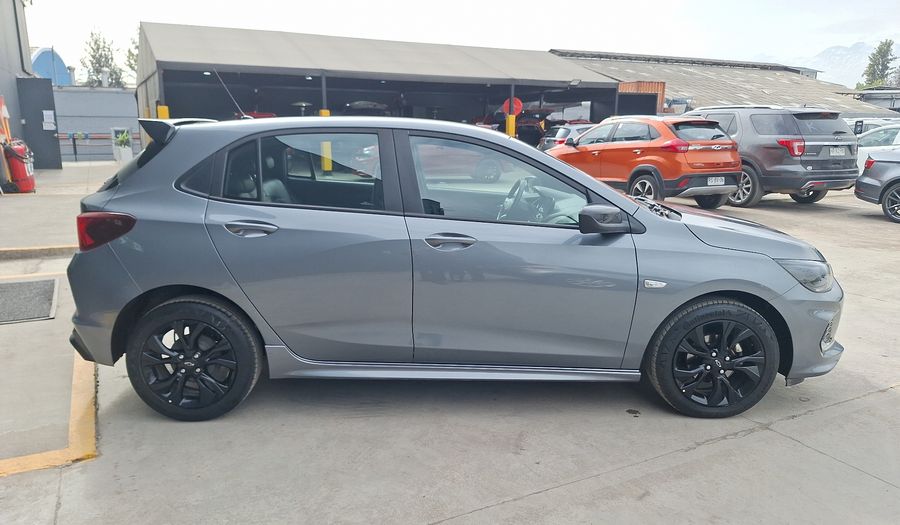 Chevrolet Onix 1.0T RS Hatchback 2021