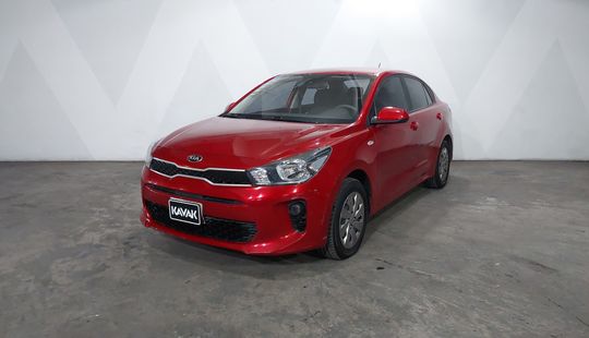 2020 • 65,810 km • Manual