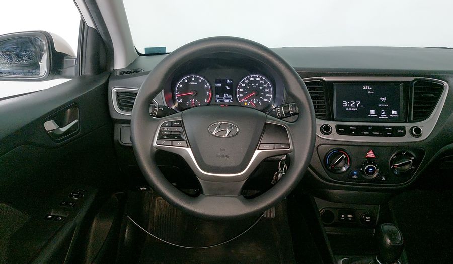 Hyundai Accent 1.6 GL Hatchback 2020