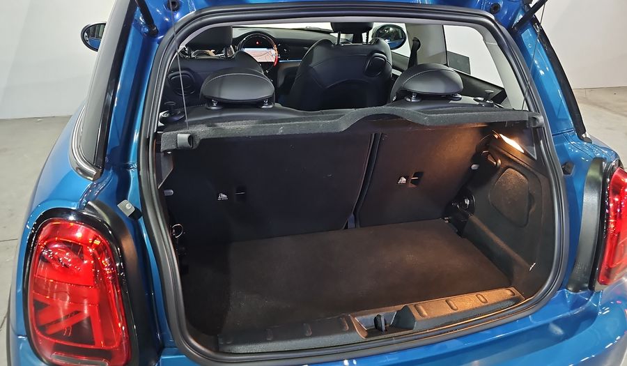 Mini Cooper S 2.0 COOPER CLASSIC DCT Hatchback 2023