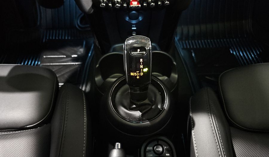 Mini Cooper S 2.0 COOPER CLASSIC DCT Hatchback 2023