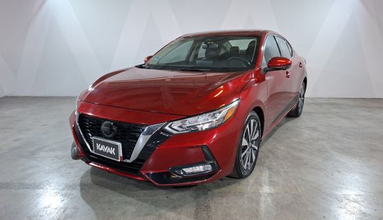 Nissan • Sentra