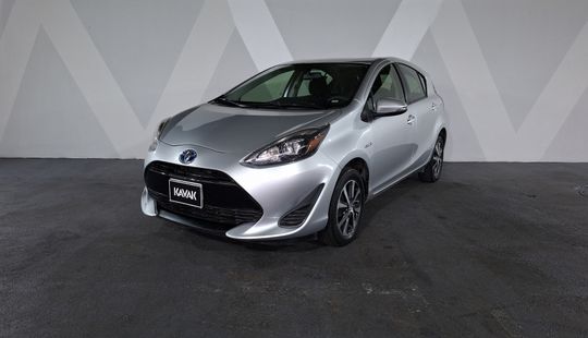 Toyota • Prius C