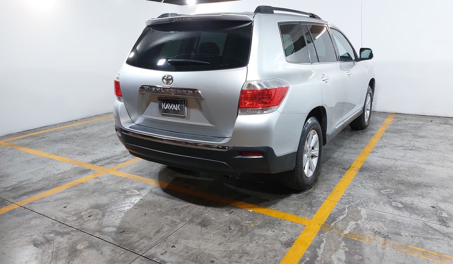 Toyota Highlander 3.5 BASE PREMIUM AT Suv 2013