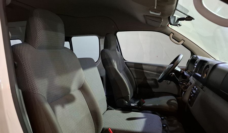 Nissan Nv350 Urvan 2.5 PANEL VENTANAS AMPLIA PAQ. SEG. Van 2022