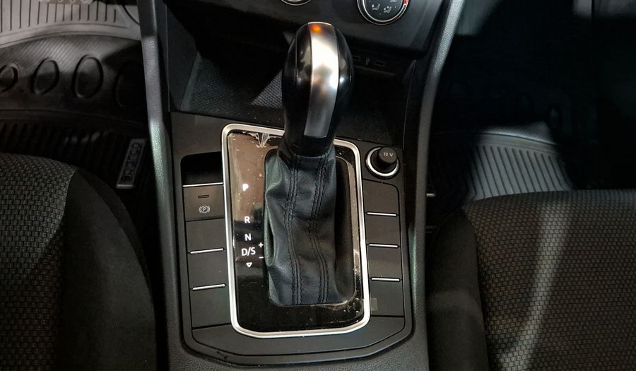Volkswagen Jetta 1.6 STARTLINE AUTO Sedan 2020