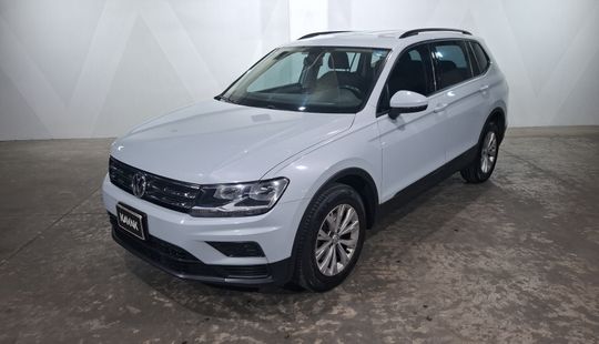 Volkswagen • Tiguan
