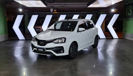 Toyota • Etios