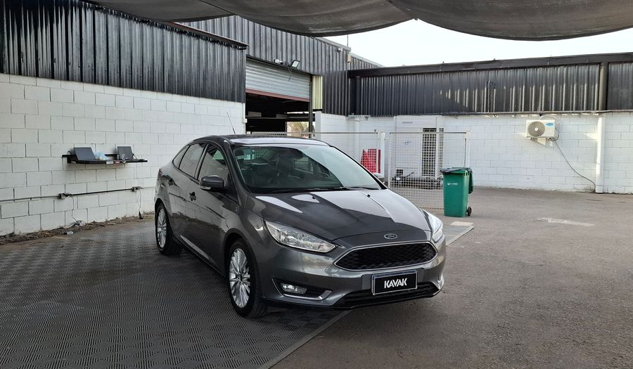 Ford Focus Iii 2.0 SE PLUS POWERSHIFT Sedan 2016