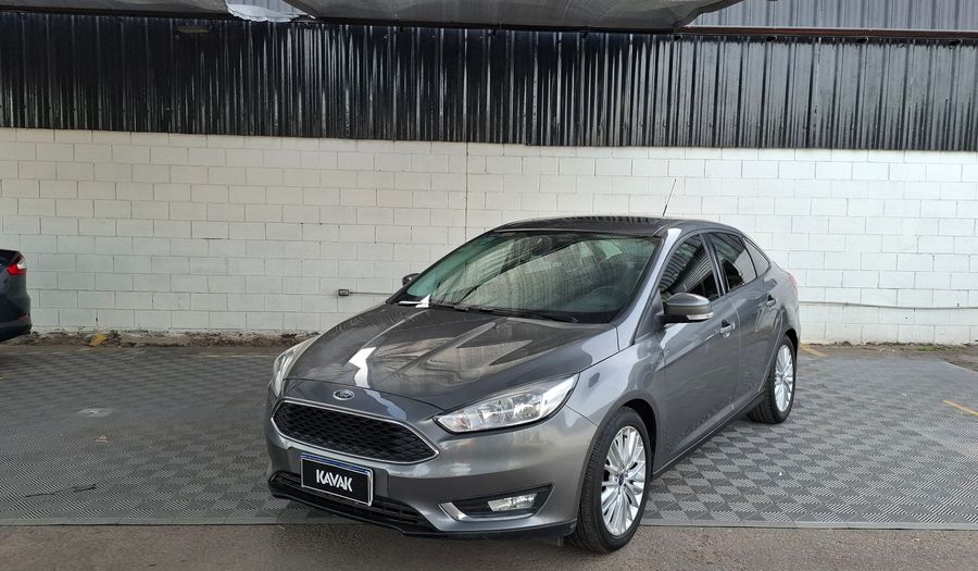 Ford Focus Iii 2.0 SE PLUS POWERSHIFT Sedan 2016