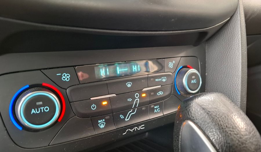 Ford Focus Iii 2.0 SE PLUS POWERSHIFT Sedan 2016