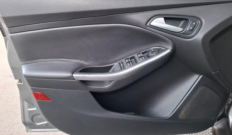 Ford Focus Iii 2.0 SE PLUS POWERSHIFT Sedan 2016
