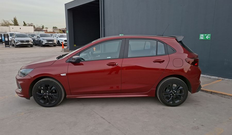 Chevrolet Onix 1.0T RS Hatchback 2022