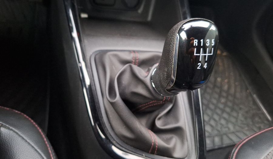 Chevrolet Onix 1.0T RS Hatchback 2022