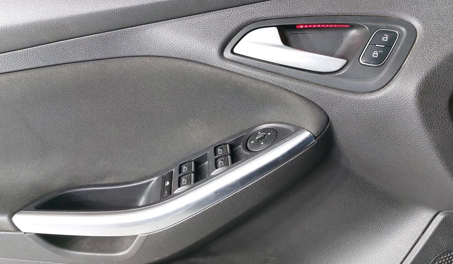 Ford Focus 2.0 ST TM Hatchback 2016